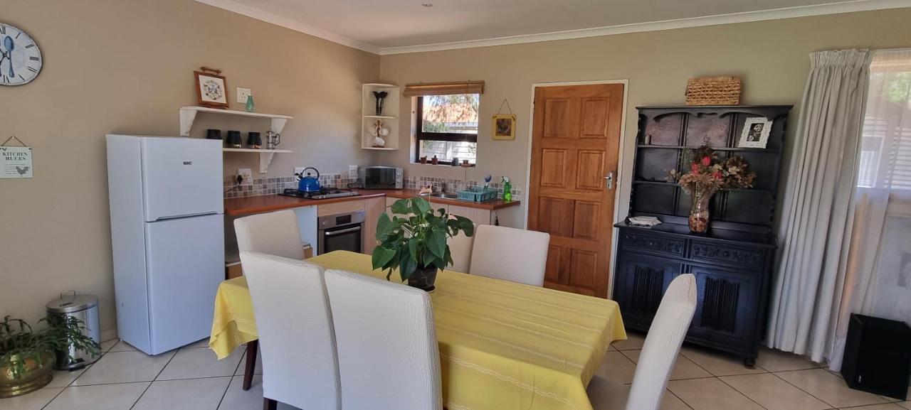 Large 1 Bedroom Cottage, 15 Min From Or Tambo Airport, With Backup Power And Water 杰米斯顿 外观 照片