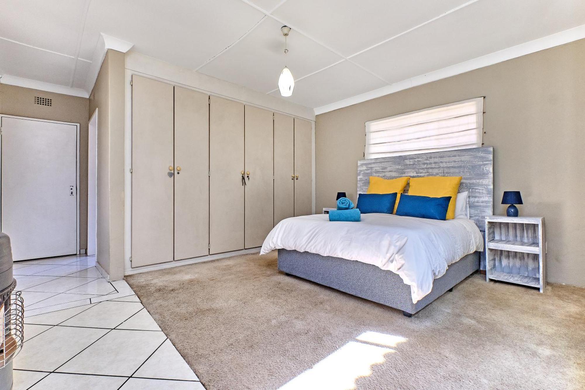 Large 1 Bedroom Cottage, 15 Min From Or Tambo Airport, With Backup Power And Water 杰米斯顿 外观 照片